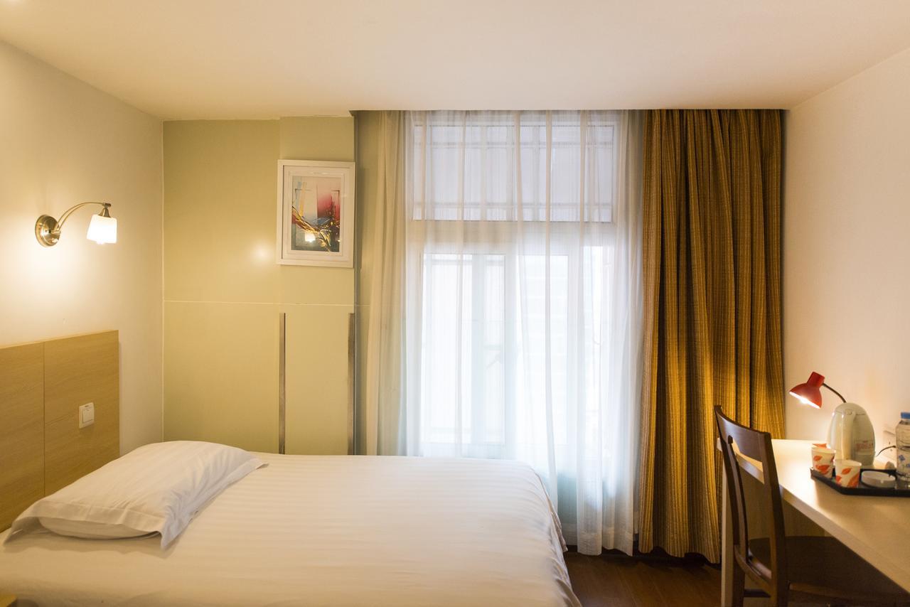 Motel Shanghai Sinan Road Екстер'єр фото