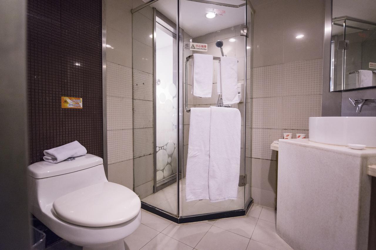 Motel Shanghai Sinan Road Екстер'єр фото
