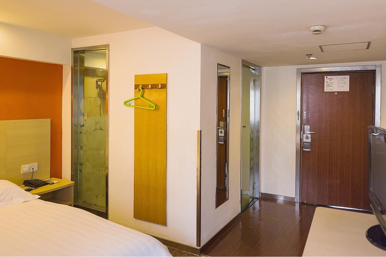 Motel Shanghai Sinan Road Екстер'єр фото