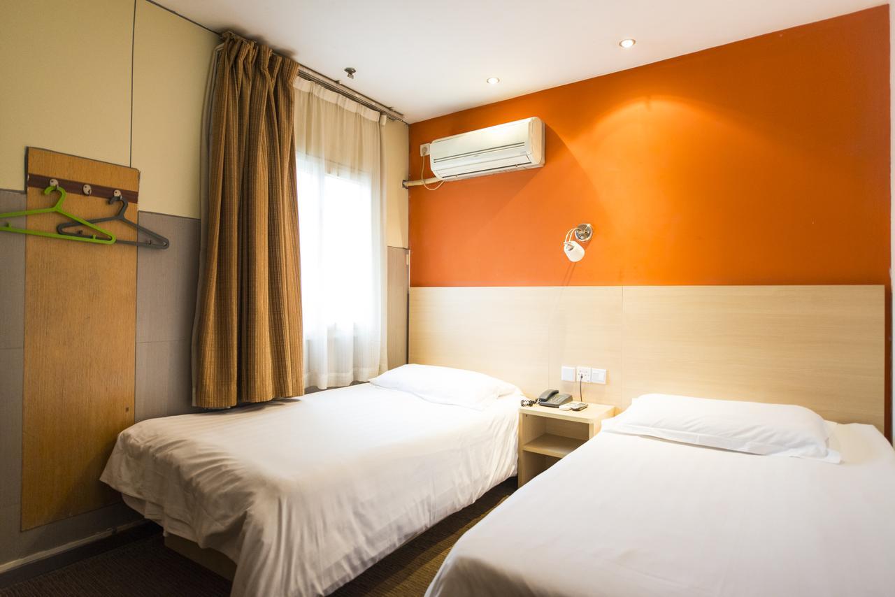 Motel Shanghai Sinan Road Екстер'єр фото