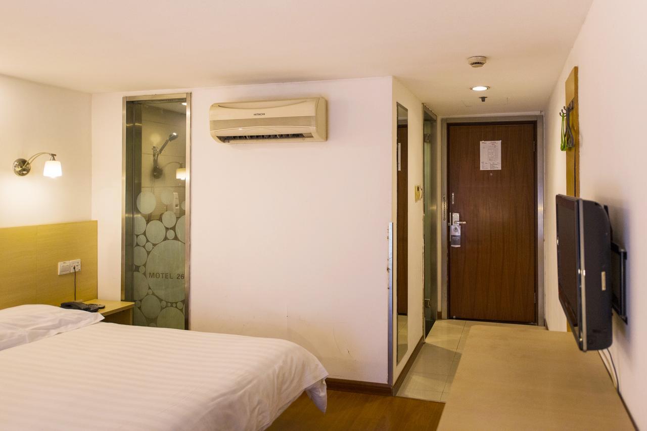 Motel Shanghai Sinan Road Екстер'єр фото