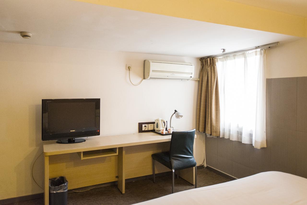 Motel Shanghai Sinan Road Екстер'єр фото
