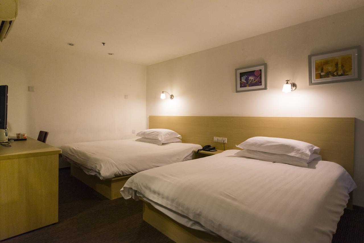 Motel Shanghai Sinan Road Екстер'єр фото