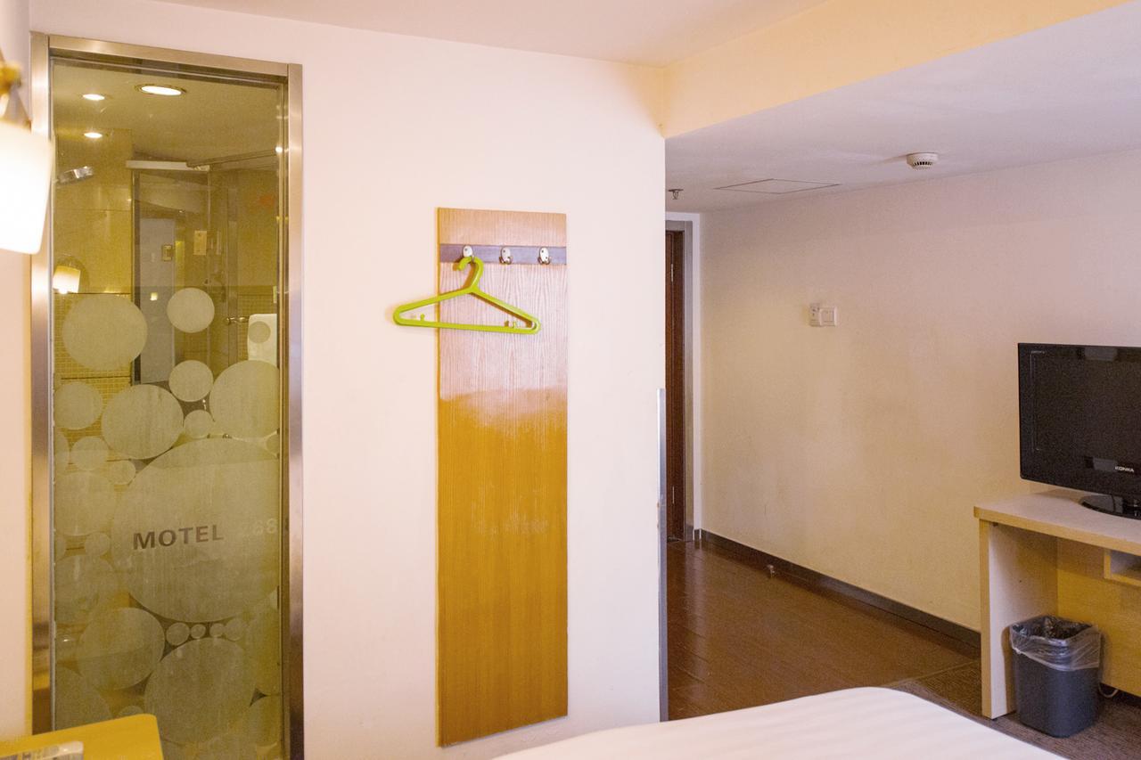 Motel Shanghai Sinan Road Екстер'єр фото