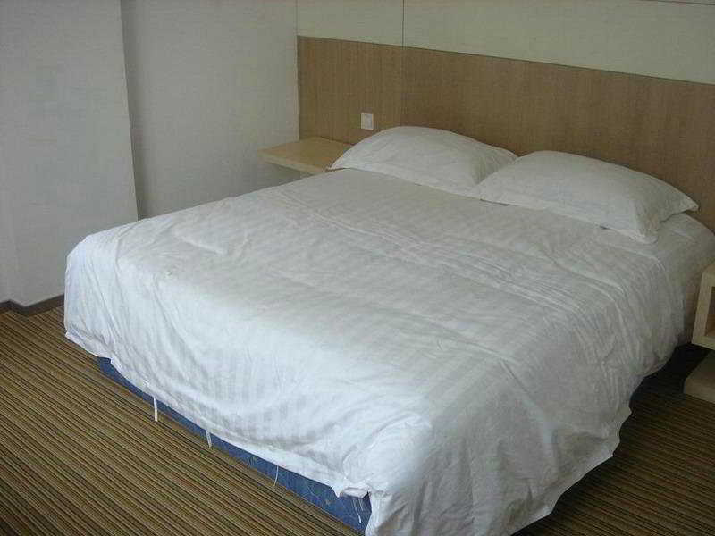 Motel Shanghai Sinan Road Екстер'єр фото